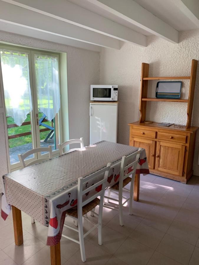 Camping Le Saillet Lestelle-Bétharram Buitenkant foto