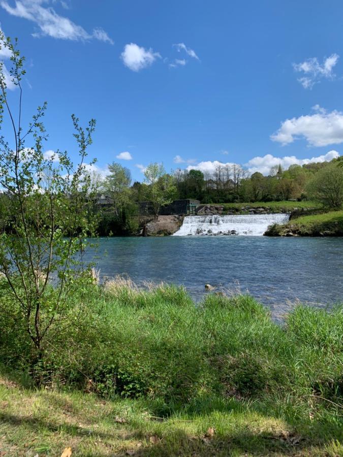 Camping Le Saillet Lestelle-Bétharram Buitenkant foto