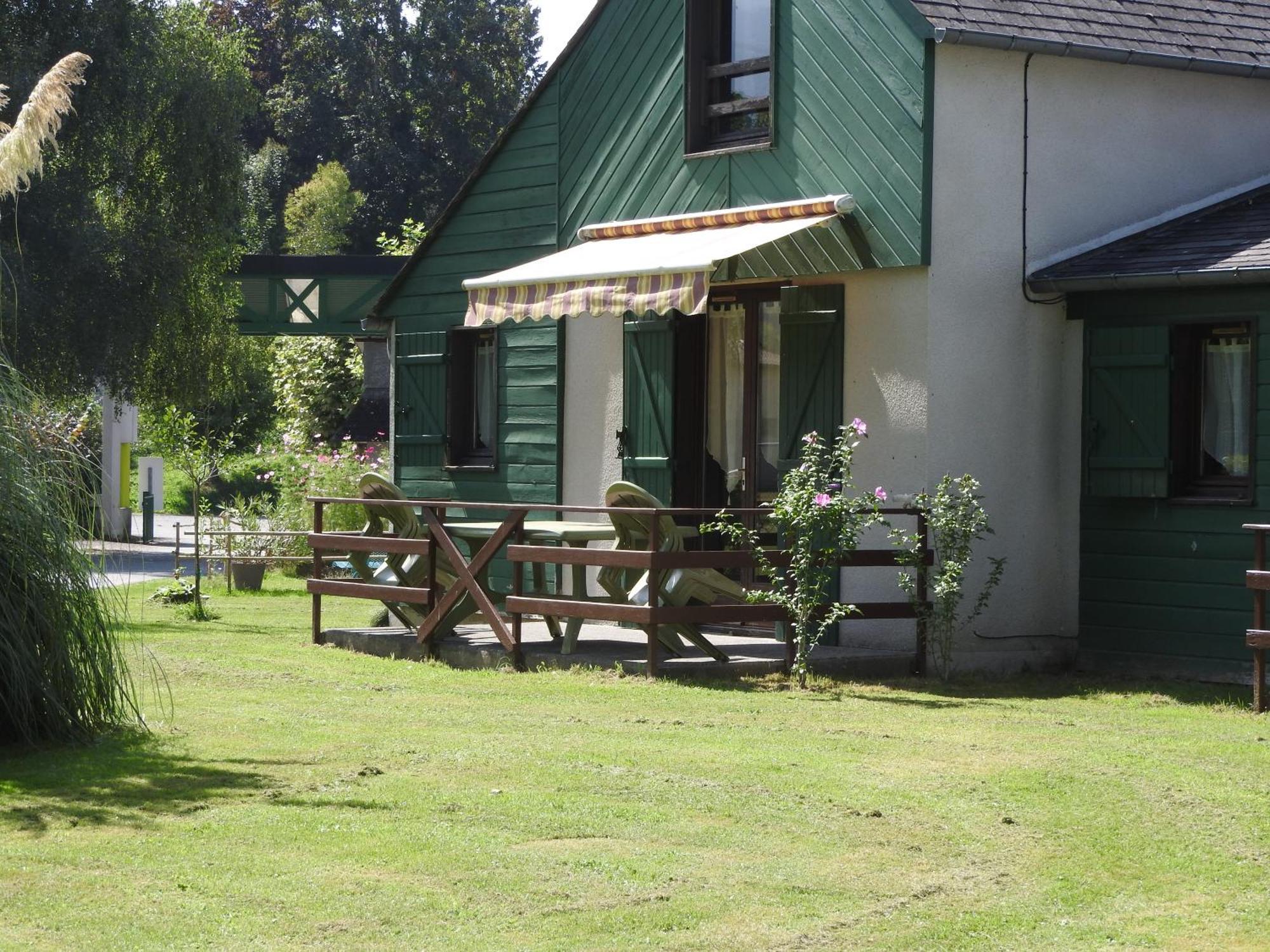 Camping Le Saillet Lestelle-Bétharram Buitenkant foto