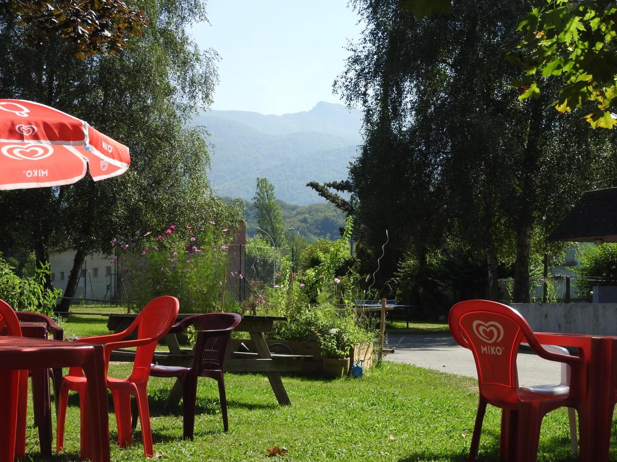 Camping Le Saillet Lestelle-Bétharram Buitenkant foto